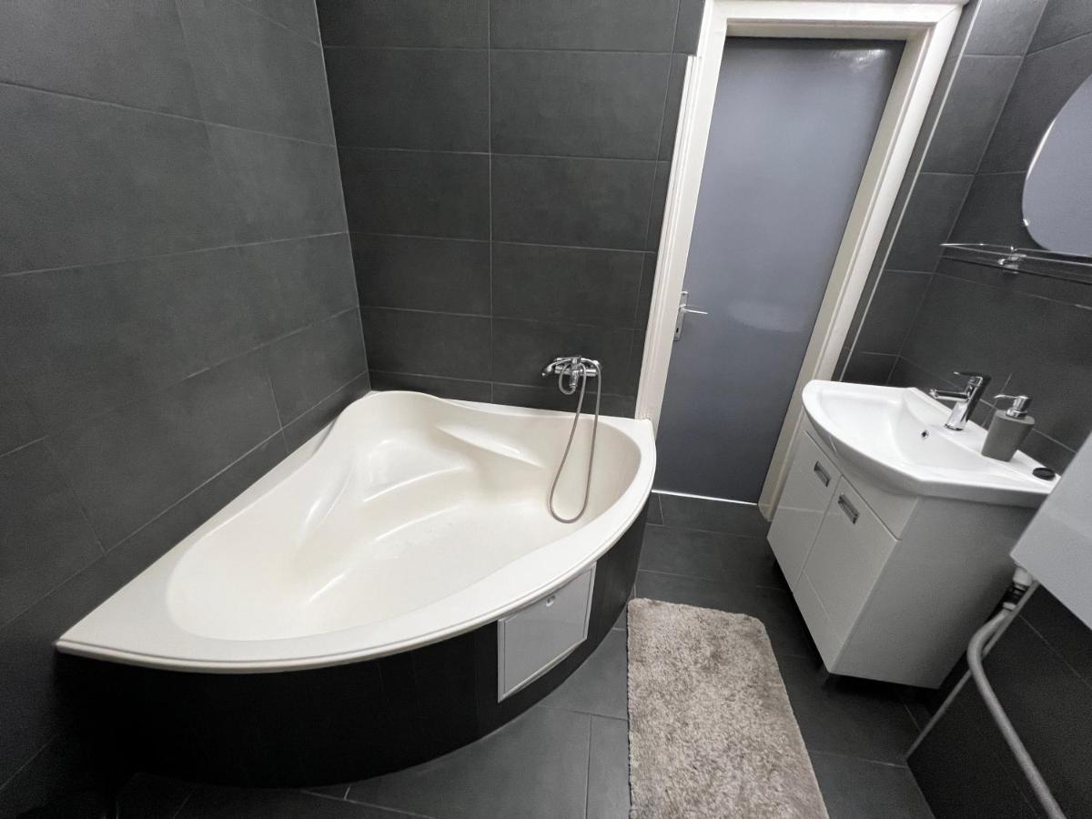 Dave Apartman 2 Segedín Exteriér fotografie
